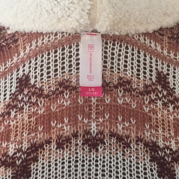 COPY - Cardigan: Aztec Print  (Large 11-13) - Picture 3 of 4